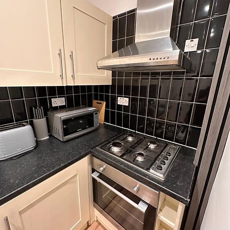 R2 - Elegant Private Room Opposite Queen Elizabeth Hospital - Harborne Birmingham Extérieur photo