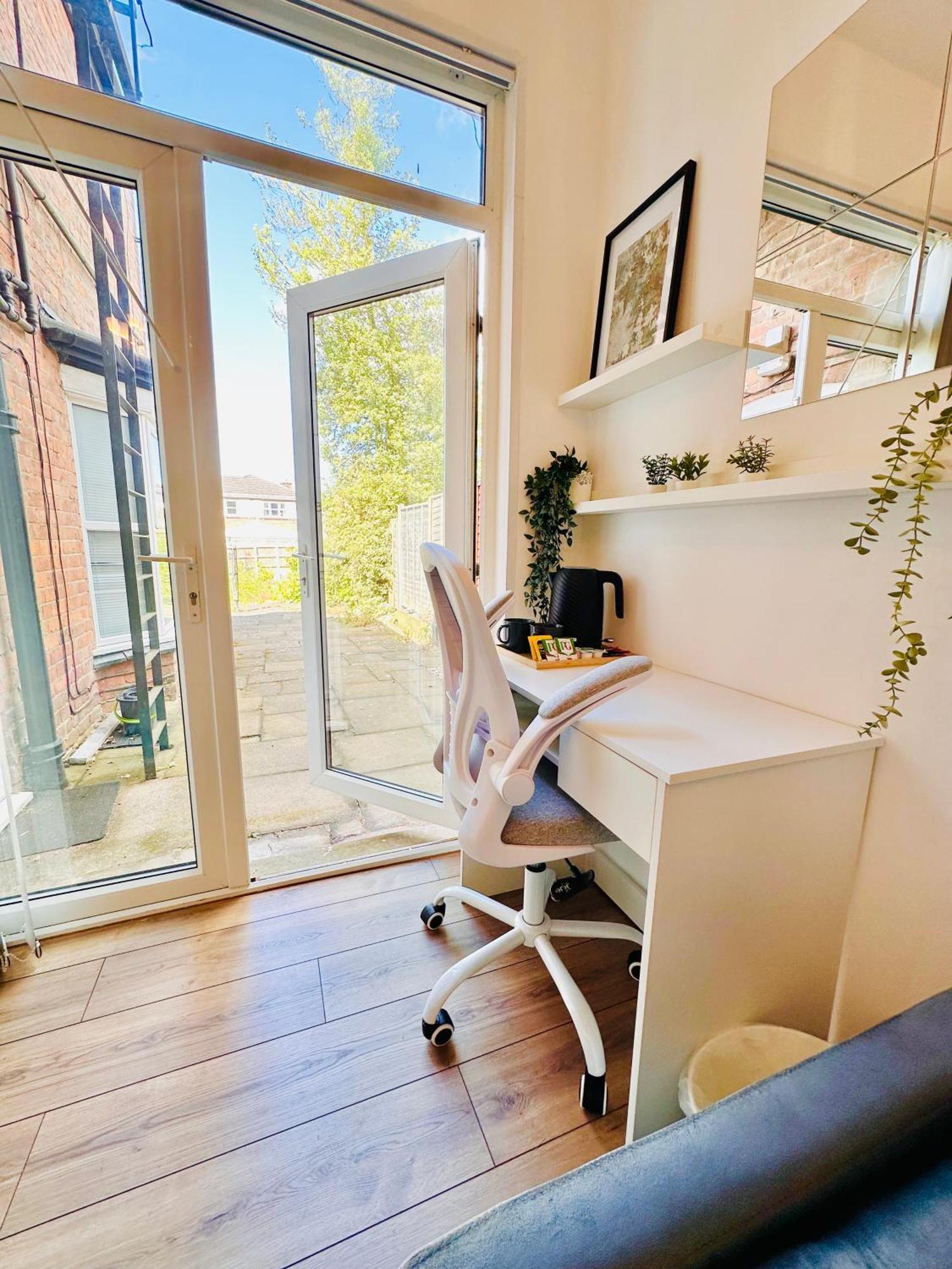 R2 - Elegant Private Room Opposite Queen Elizabeth Hospital - Harborne Birmingham Extérieur photo