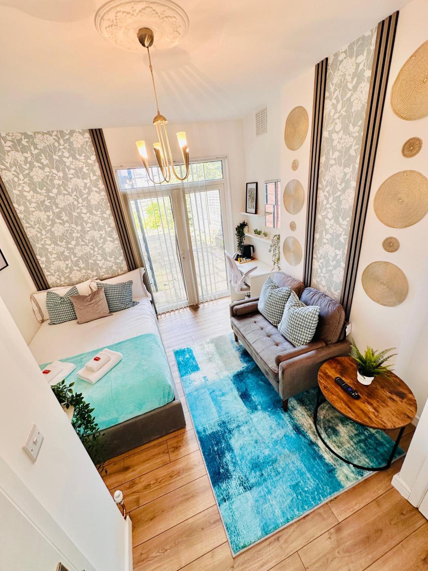 R2 - Elegant Private Room Opposite Queen Elizabeth Hospital - Harborne Birmingham Extérieur photo
